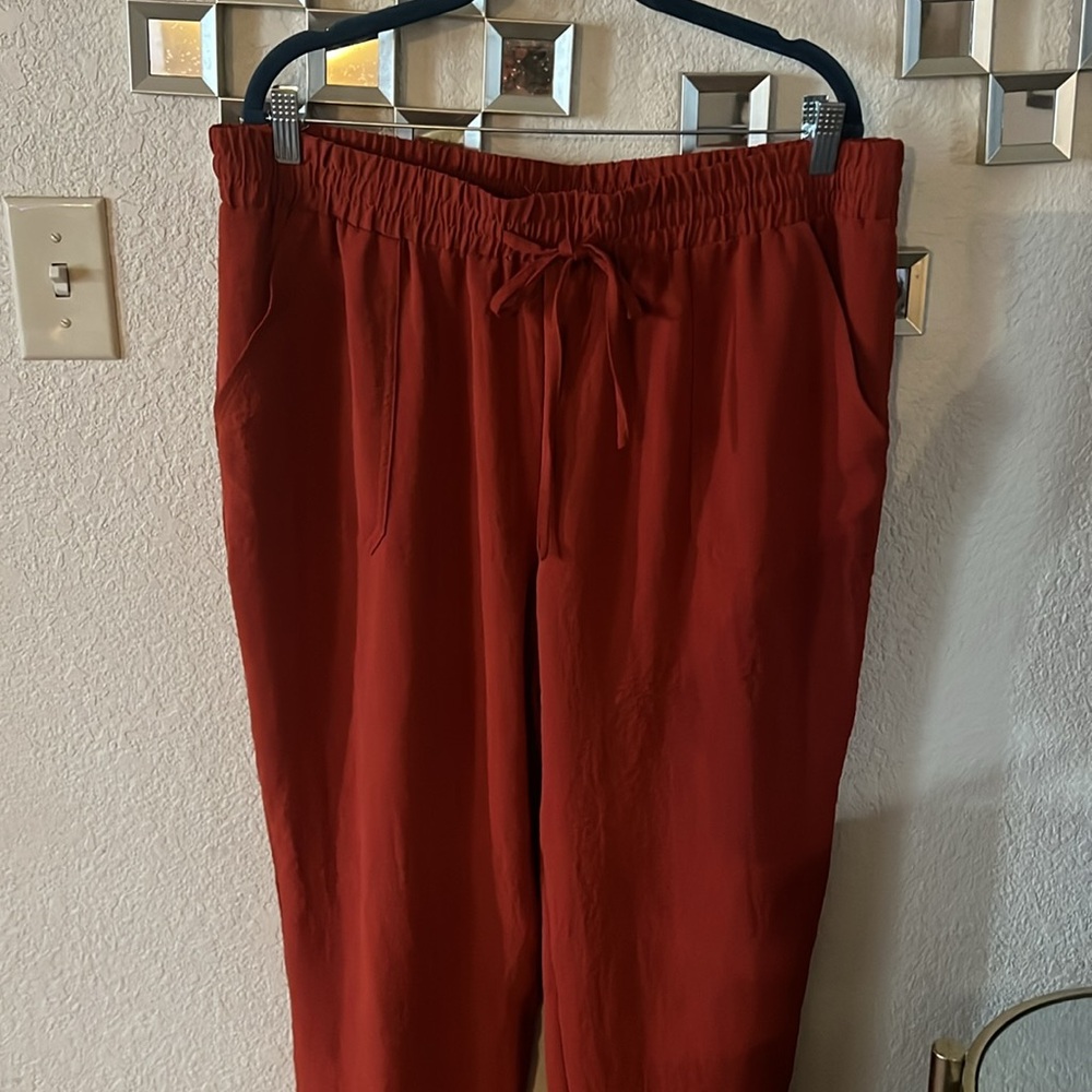 NYCC deep orange pants XL